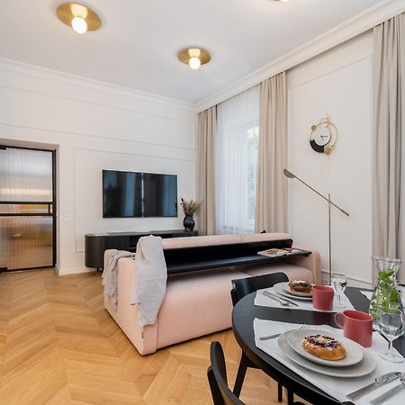 Premium Apartment In Parisian Style In The Heart Of Old Krasków Eksteriør bilde