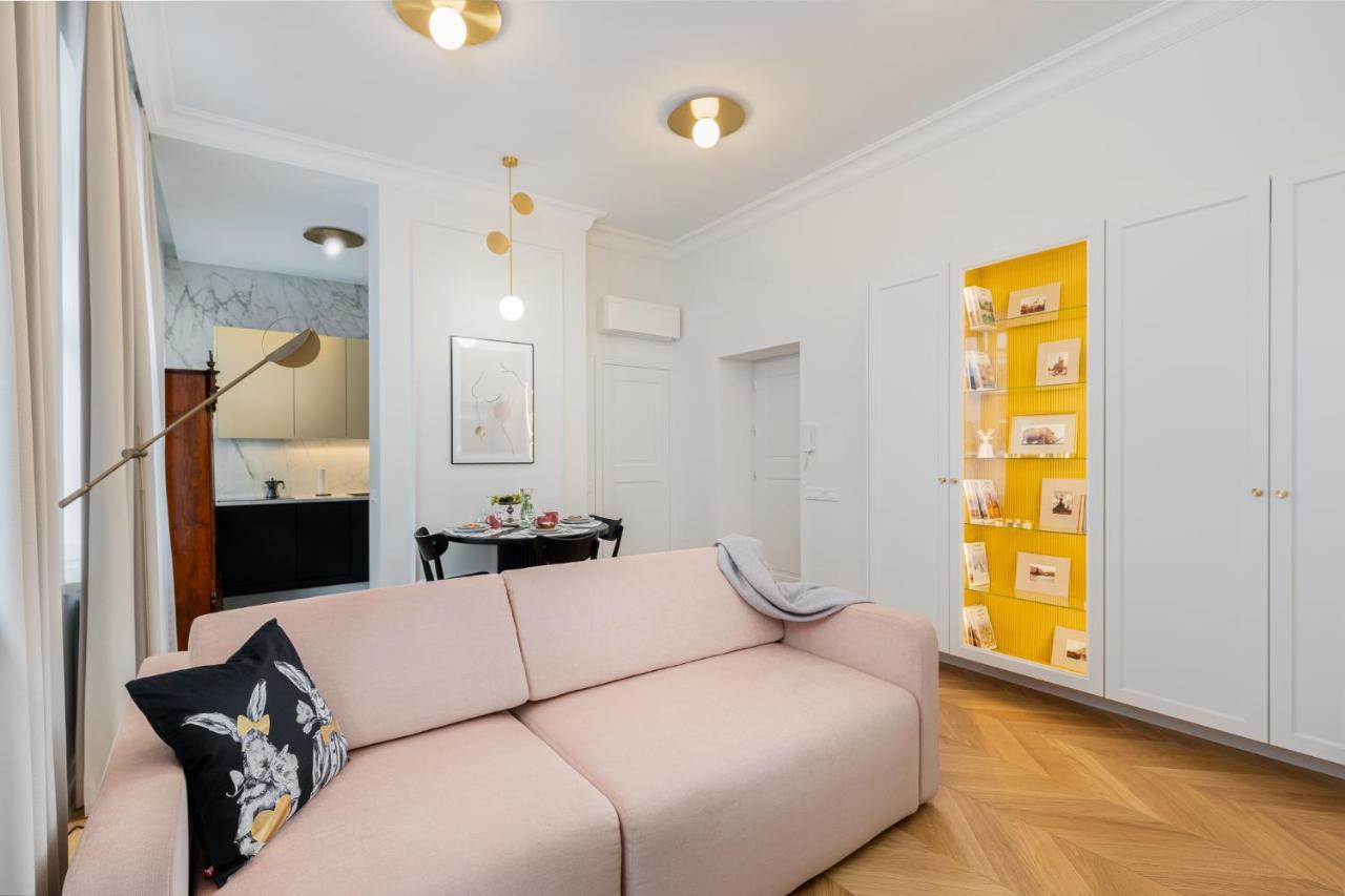 Premium Apartment In Parisian Style In The Heart Of Old Krasków Eksteriør bilde