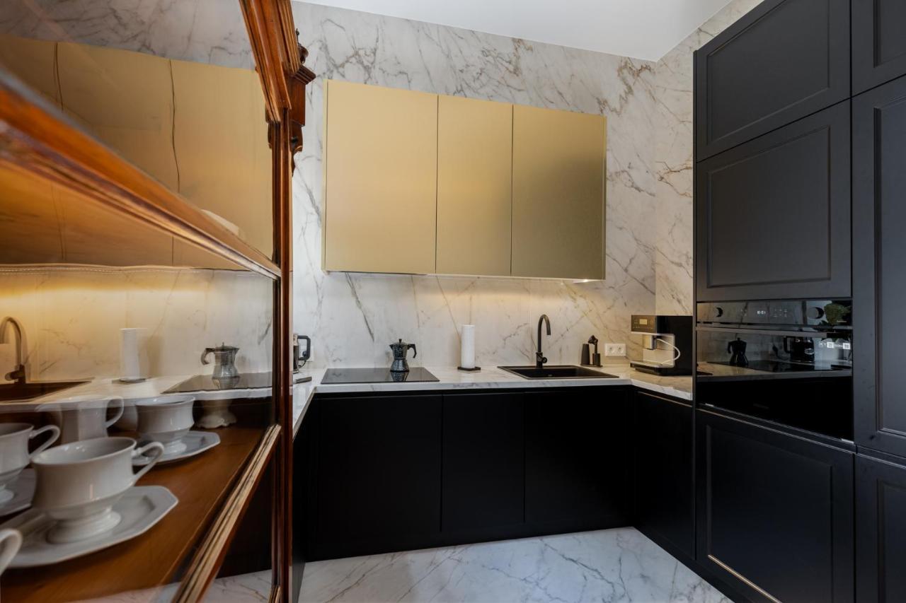 Premium Apartment In Parisian Style In The Heart Of Old Krasków Eksteriør bilde