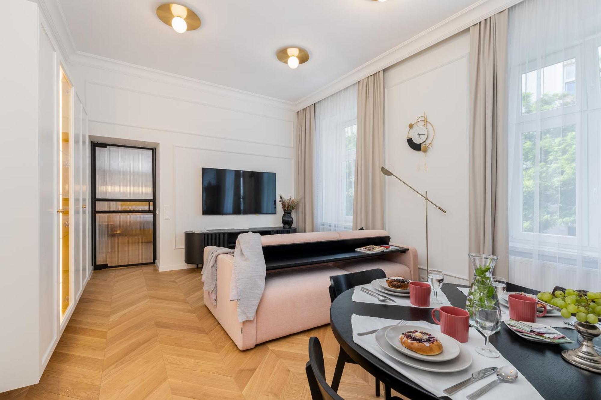 Premium Apartment In Parisian Style In The Heart Of Old Krasków Eksteriør bilde