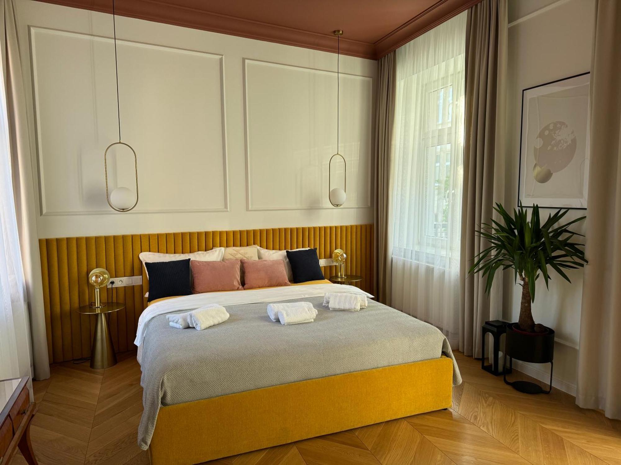 Premium Apartment In Parisian Style In The Heart Of Old Krasków Eksteriør bilde